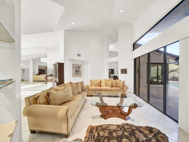 Дом в аренду по адресу 20513 Sausalito Drive - фото 6830192