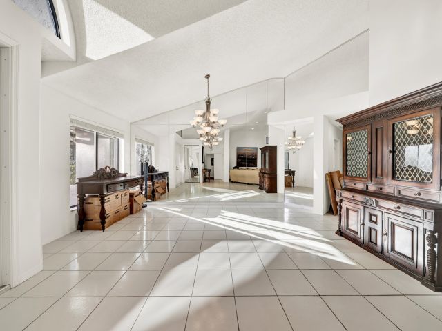 Дом в аренду по адресу 20513 Sausalito Drive - фото 6830197