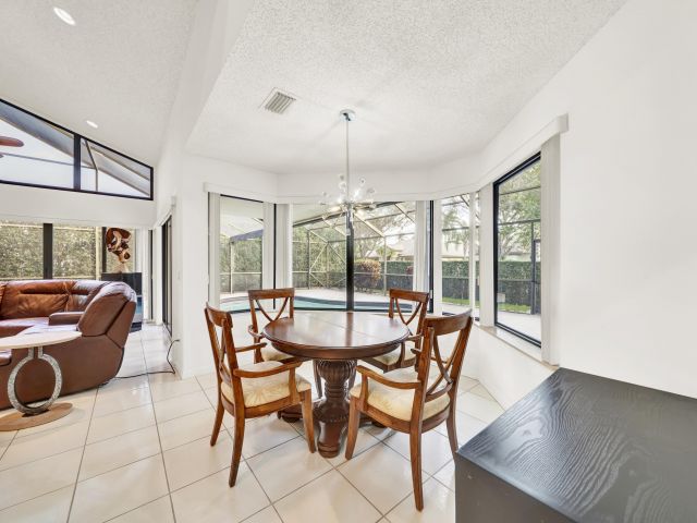 Дом в аренду по адресу 20513 Sausalito Drive - фото 6830200