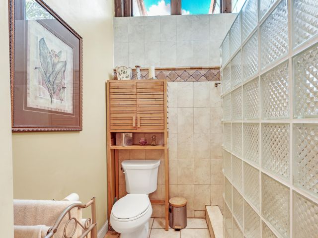 Продажа дома по адресу 1440 SW 20th Street - фото 6830218