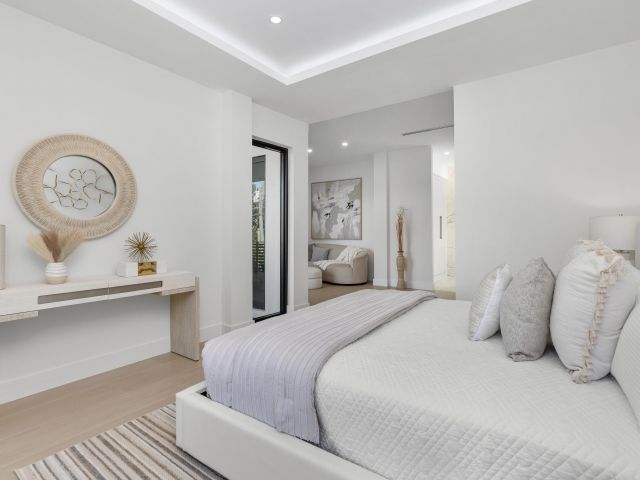 Продажа дома по адресу 957 SW 12th Street - фото 6841328