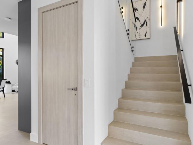 Продажа дома по адресу 957 SW 12th Street - фото 6841331