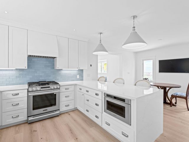 Продажа дома по адресу 313 Vallette Way Way - фото 6829744