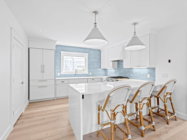 Продажа дома по адресу 313 Vallette Way Way - фото 6829747