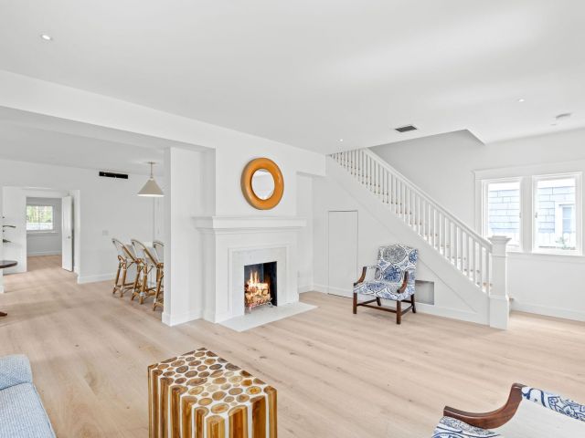 Продажа дома по адресу 313 Vallette Way Way - фото 6829750