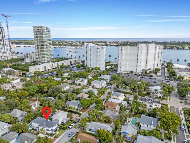 Продажа дома по адресу 313 Vallette Way Way - фото 6829759