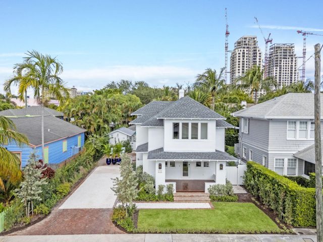 Продажа дома по адресу 313 Vallette Way Way - фото 6829760