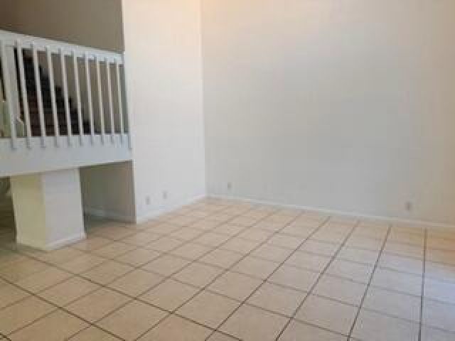 Дом в аренду по адресу 7473 Champagne Place - фото 6830160