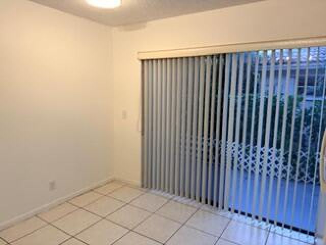 Дом в аренду по адресу 7473 Champagne Place - фото 6830165