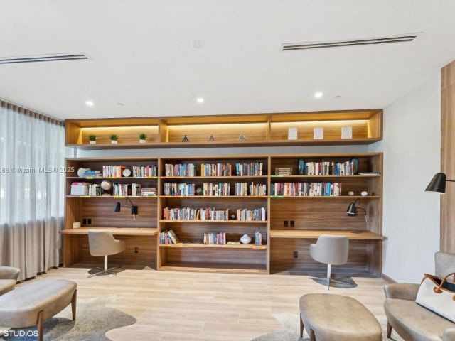 Продажа квартиры #2911 - фото 7468925