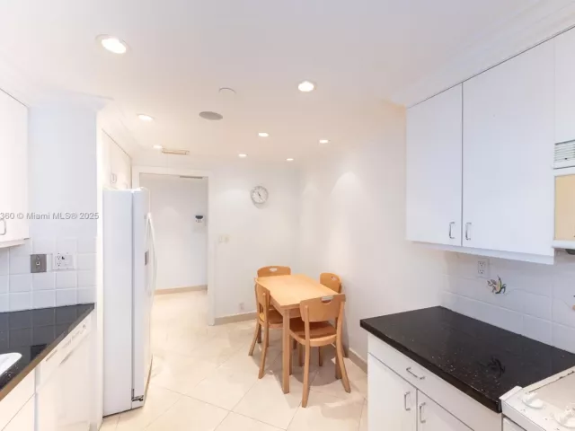 Квартира в аренду номер1036 - фото 6829689