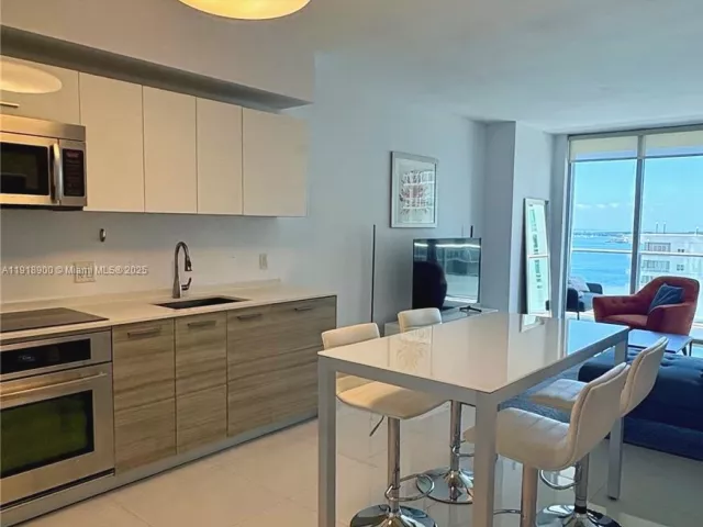 Квартира в аренду номер1607 - фото 7131419