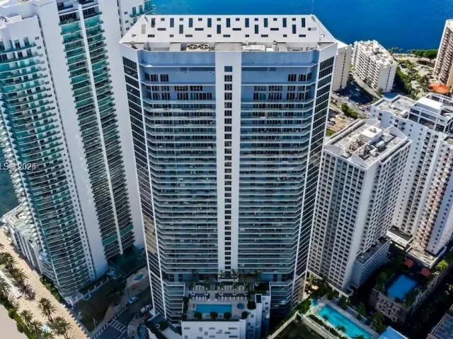 Квартира в аренду номер1607 - фото 7131406