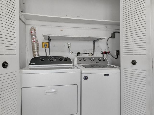 Продажа дома по адресу 1601 NW 5th Street - фото 6832461