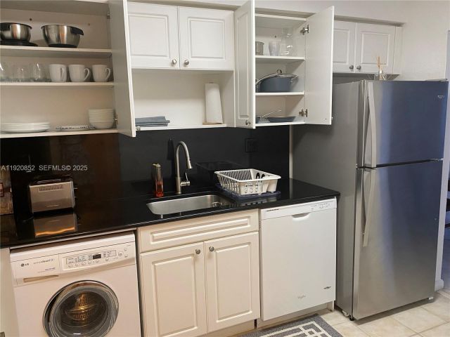 Продажа квартиры #828 - фото 7513324