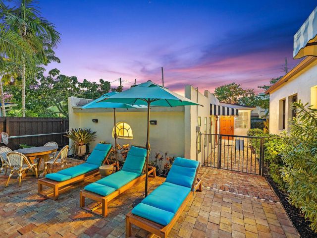 Дом в аренду по адресу 400 33rd Street - фото 6833107