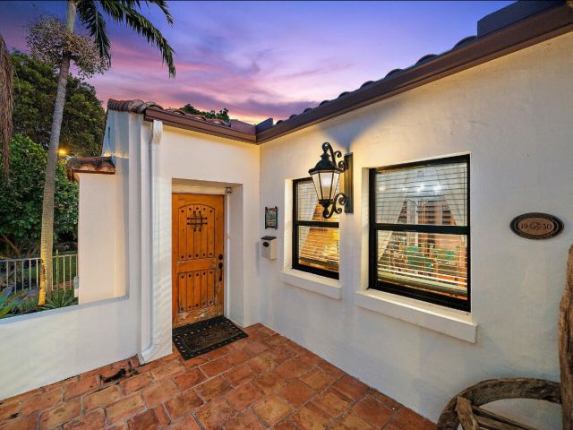 Дом в аренду по адресу 400 33rd Street - фото 6833111