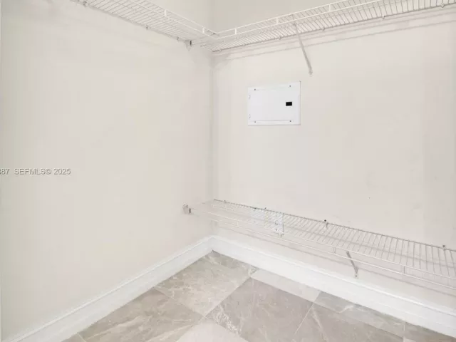 Продажа квартиры #1410 - фото 6896249