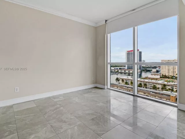 Продажа квартиры #1410 - фото 6896257