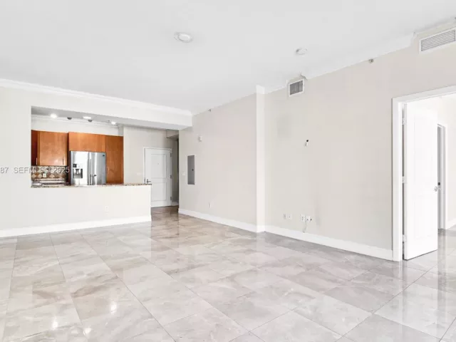 Продажа квартиры #1410 - фото 6896258