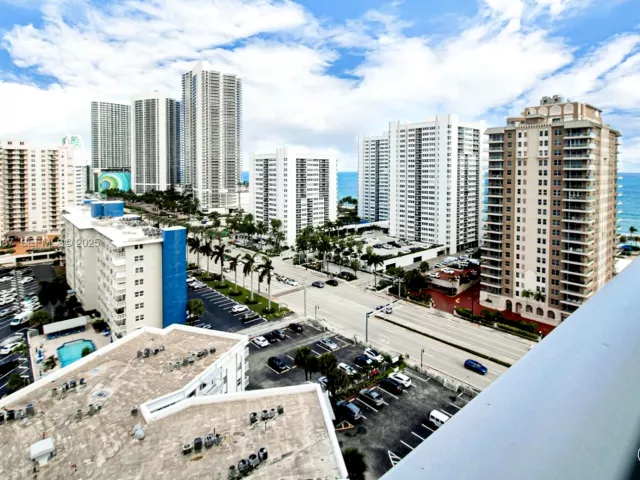 Продажа квартиры #1410 - фото 6896234