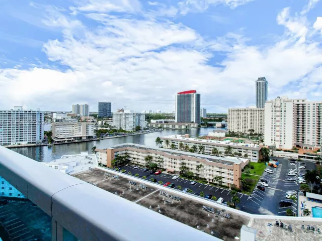 Продажа квартиры #1410 - фото 6896241