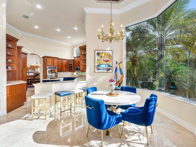 Продажа дома по адресу 8850 Valhalla Drive - фото 6827651