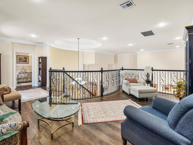 Продажа дома по адресу 8850 Valhalla Drive - фото 6827657