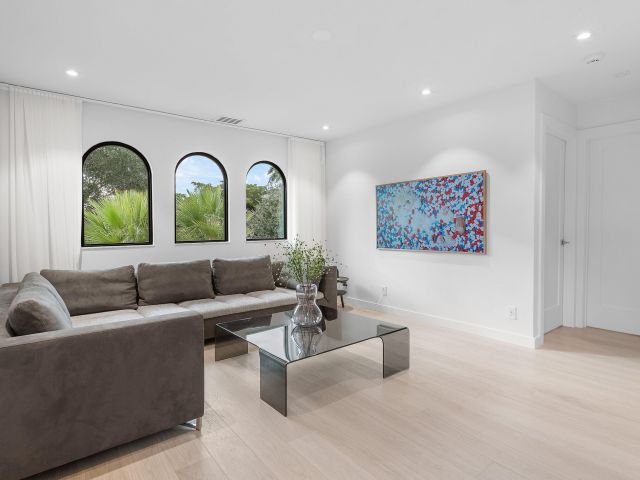 Продажа дома по адресу 6026 NW 31st Way - фото 6833277