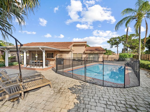 Продажа дома по адресу 21089 Brookshire Terrace - фото 6834511