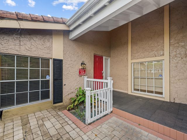 Продажа дома по адресу 21089 Brookshire Terrace - фото 6834522