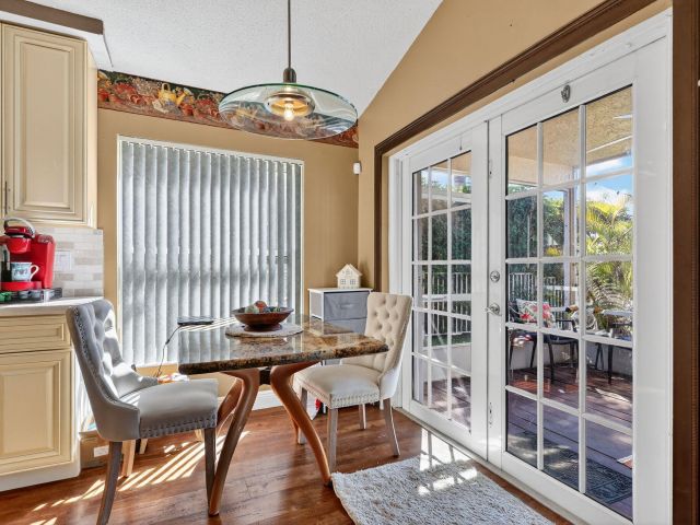 Продажа дома по адресу 1238 NW 144th Terrace - фото 6846646