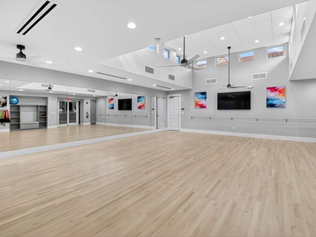 Продажа дома по адресу 13030 Isabella Terrace - фото 6829597