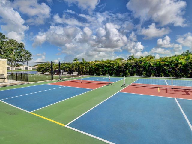 Продажа дома по адресу 13030 Isabella Terrace - фото 6829603