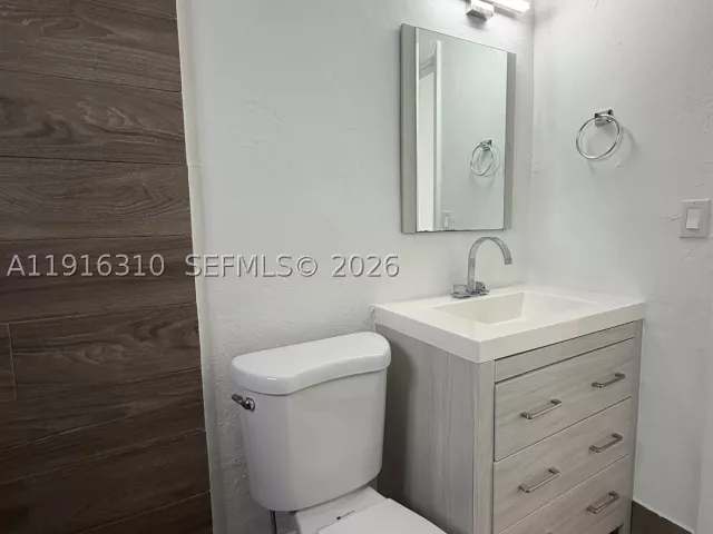 Продажа дома по адресу 107 W Pembroke Rd - фото 9262457