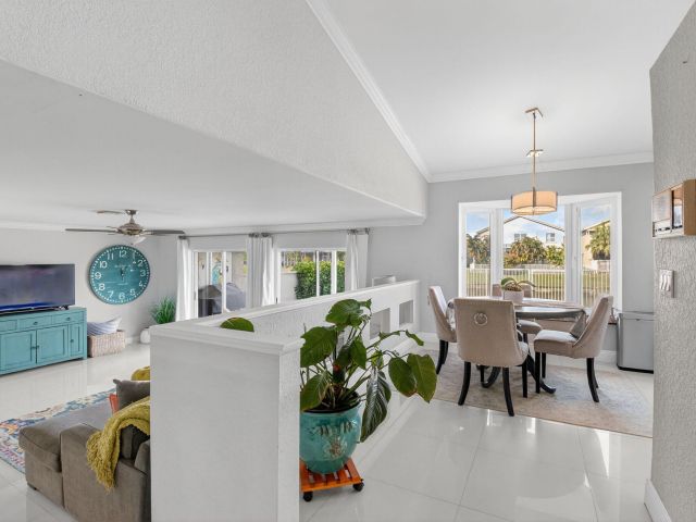 Продажа дома по адресу 18134 Blue Lake Way - фото 6835230