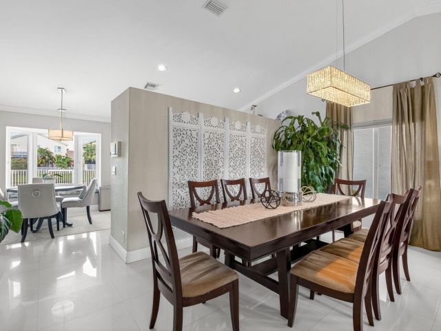 Продажа дома по адресу 18134 Blue Lake Way - фото 6835232