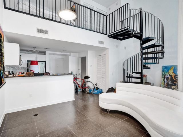 Продажа квартиры #L-1206 - фото 7437223