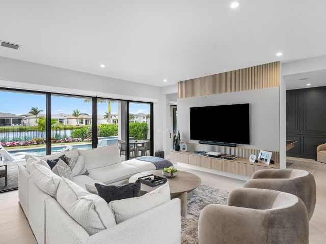 Продажа дома по адресу 20071 Pacific Dunes Drive - фото 6834548