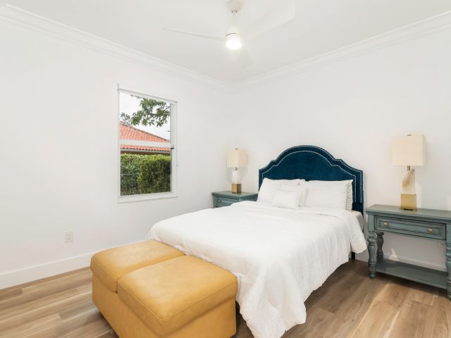 Продажа дома по адресу 3317 Embassy Drive - фото 6837957