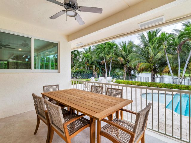 Продажа дома по адресу 3317 Embassy Drive - фото 6837961