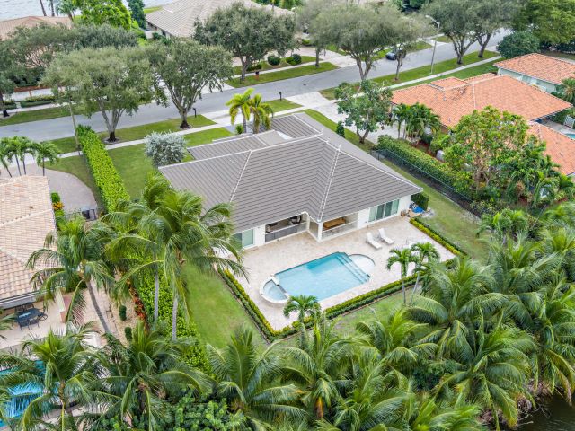 Продажа дома по адресу 3317 Embassy Drive - фото 6837969