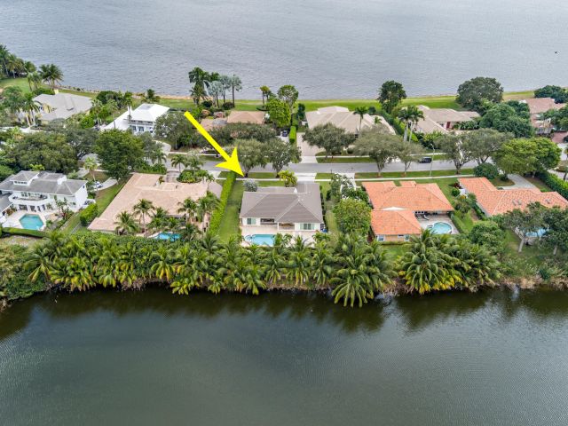 Продажа дома по адресу 3317 Embassy Drive - фото 6837972