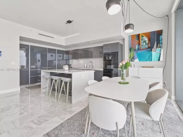 Продажа квартиры #2802 - фото 6835395