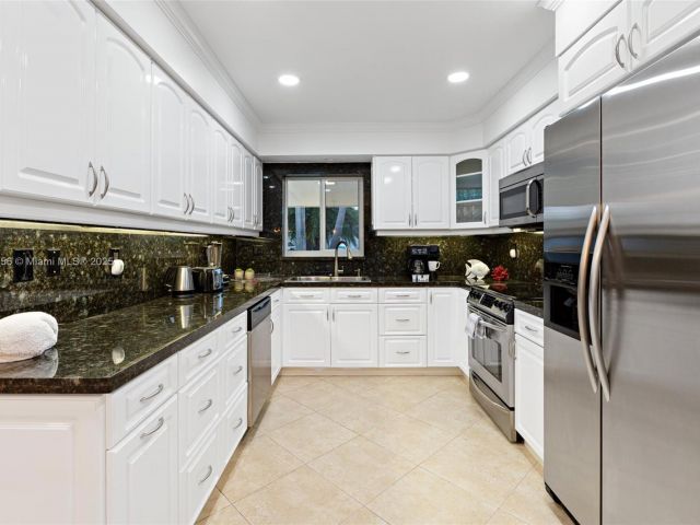 Продажа дома по адресу 290 Tropic Dr - фото 6833509