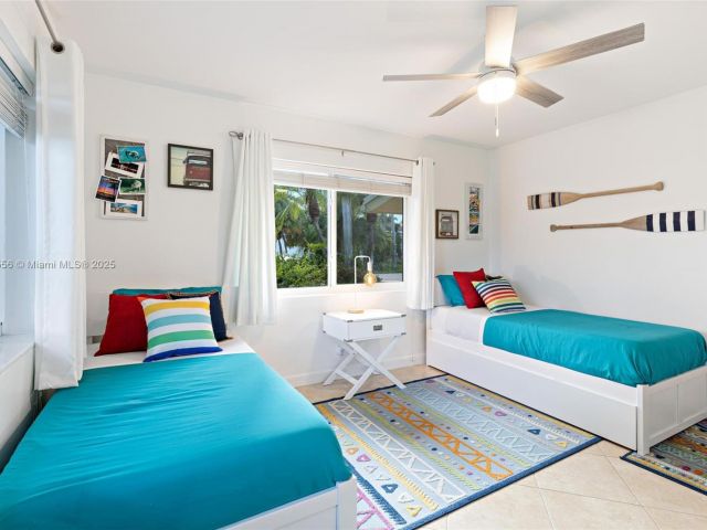 Продажа дома по адресу 290 Tropic Dr - фото 6833516