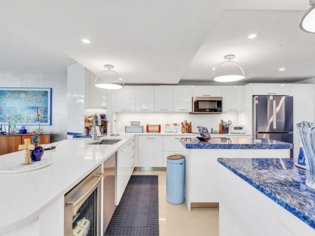 Продажа квартиры #2-301 - фото 6836723