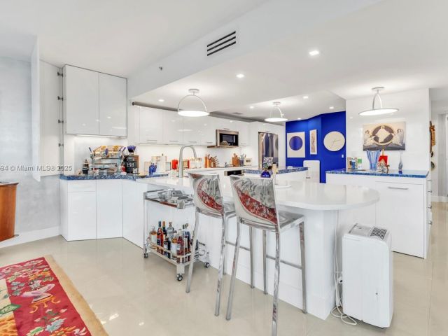 Продажа квартиры #2-301 - фото 6836725