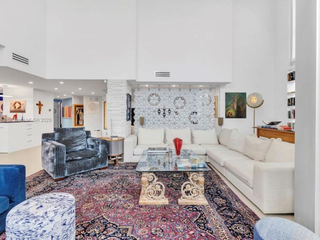 Продажа квартиры #2-301 - фото 6836732