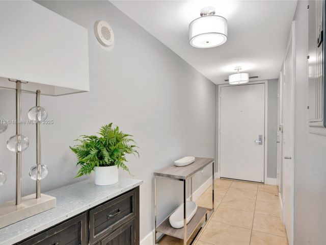 Продажа квартиры #1212 - фото 6836181